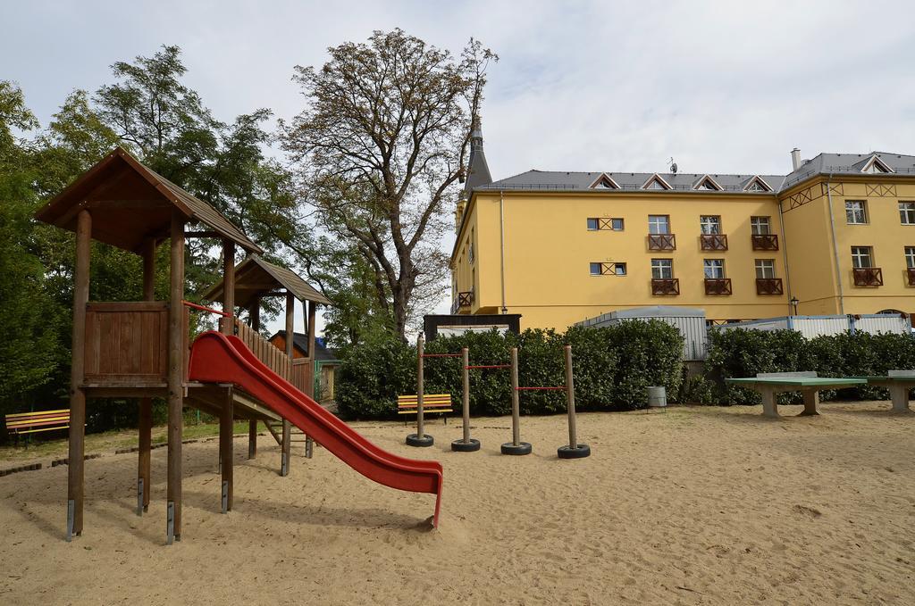 Hotel Vetruse Usti nad Labem Exterior photo